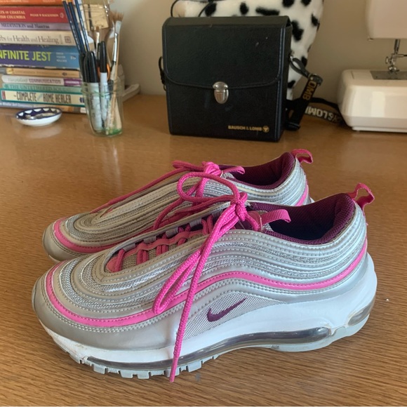 Nike Air Max 97 Size 5.5 Youth Pink and Silver Sneaker - Picture 1 of 4